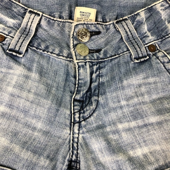 A2 - True Religion| Sammy Shorts - 27 - Picture 2 of 9